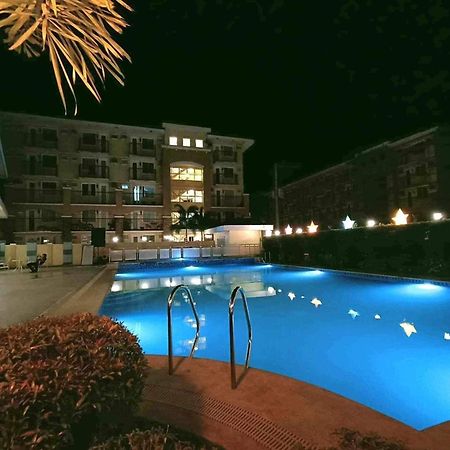 Reicondotel Arezzo Davao Davao City Buitenkant foto
